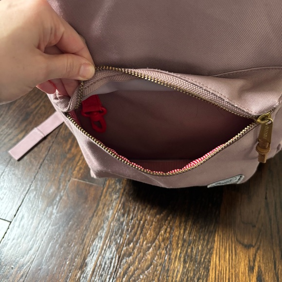 Herschel Supply Company Pink Backpack - Picture 7 of 9